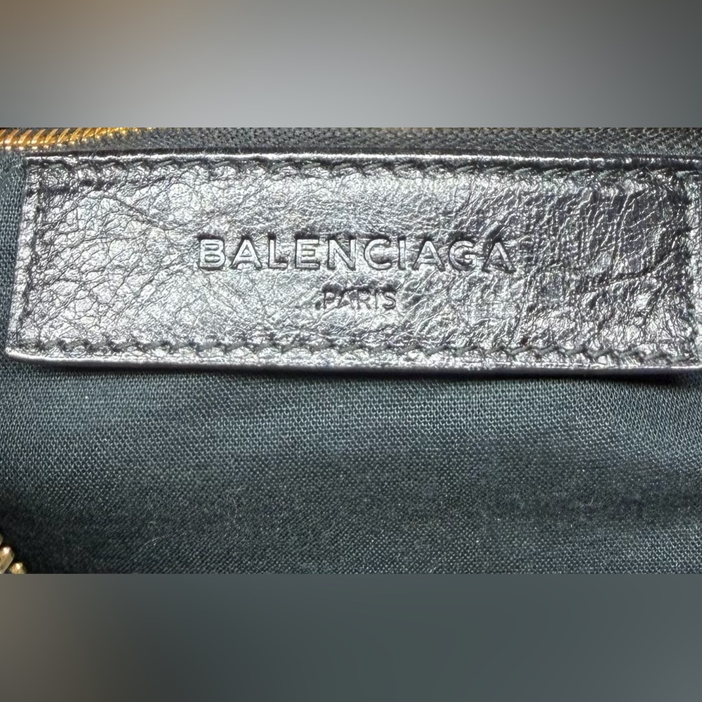 PRE LOVED Balenciaga Leather Top Handle Medium Leather Giant 12 City Bag - Picture 7 of 16